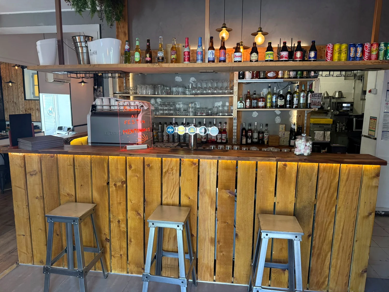 Il bar del Festin Mentonnais